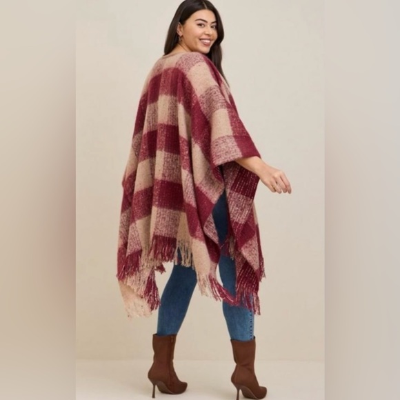 Torrid Reversible Kimono - Picture 3 of 7